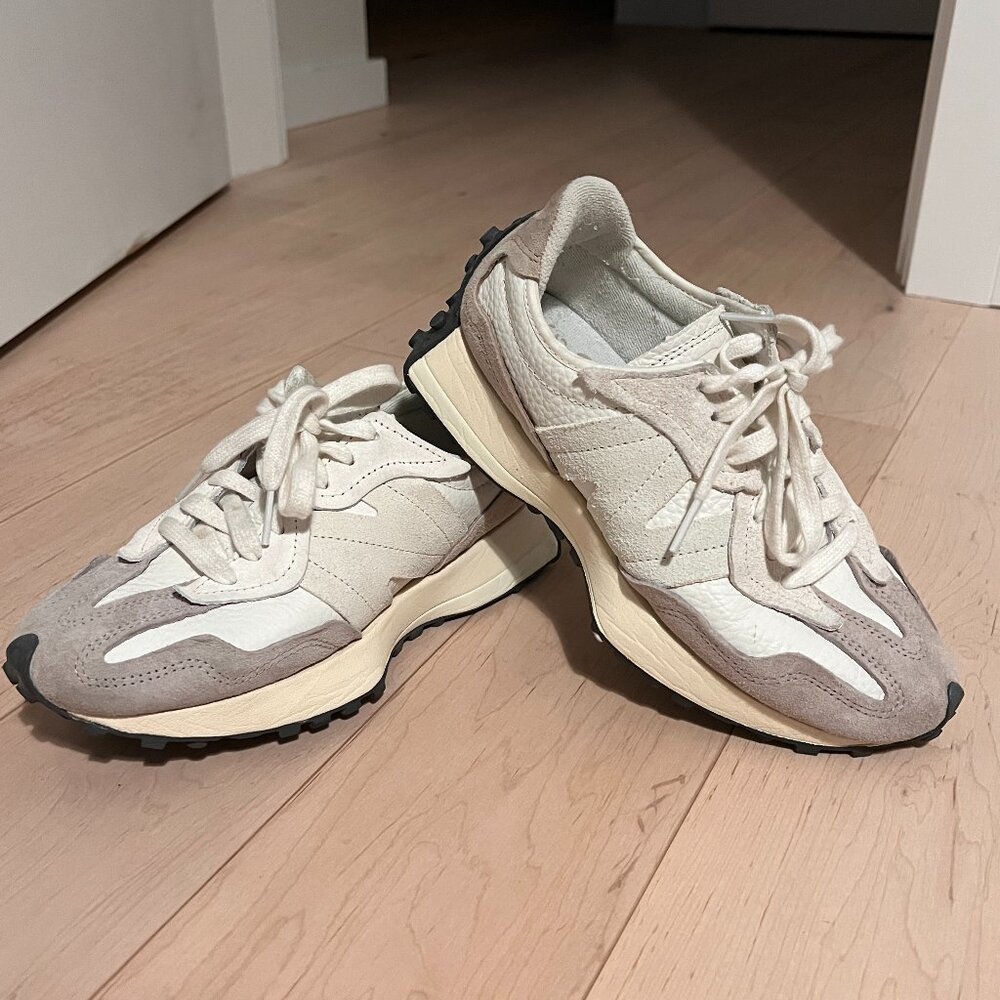 New Balance 327 - Picture 5 of 10
